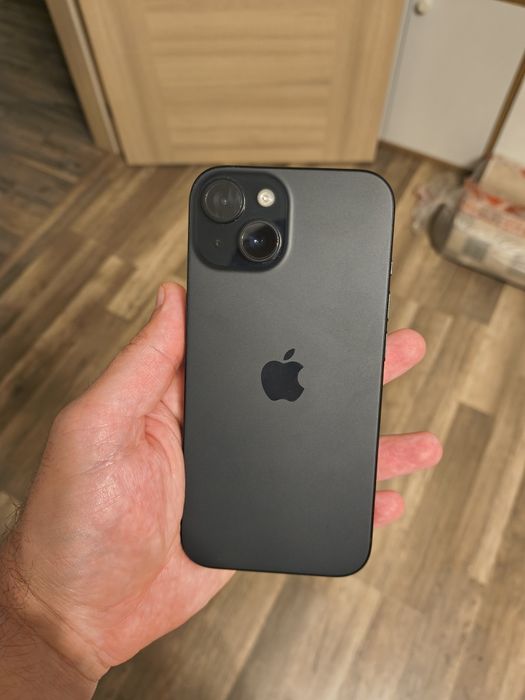 Смартфон iPhone 15 128GB