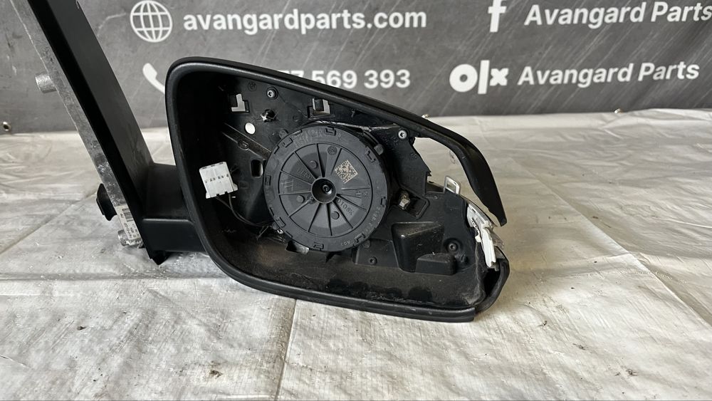 Дясно огледало без заден капак и стъкло BMW 2 F46 (2014-2021)