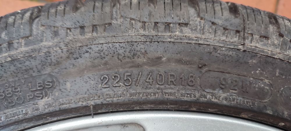 Джанти DEZENT със зимни гуми 5/112/18 размер на гумите 225/40/18