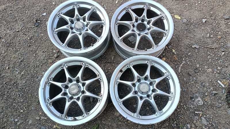 Продам легкосплавные диски на Mitsubishi