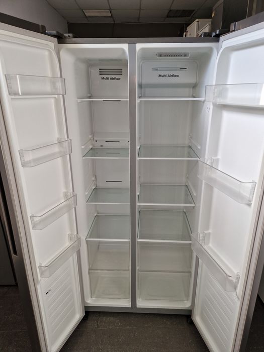 Двукрилен Хладилник Exclusive A++ No Frost Invertor