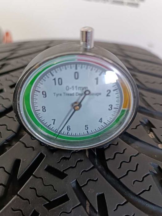 215/40/17 87V KUMHO CP N10684 M+S