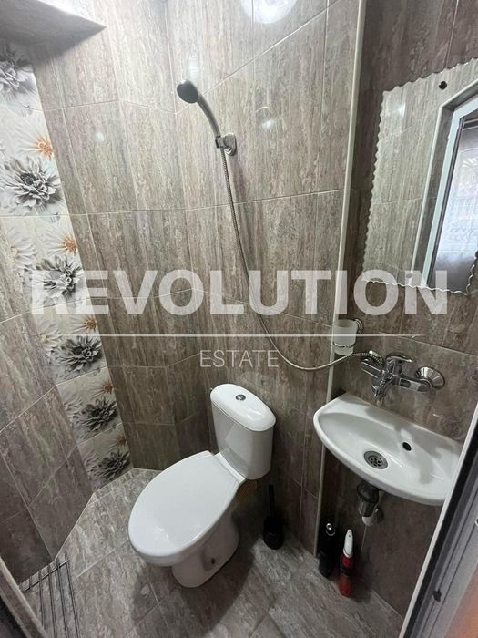 Дава се под наем Тристаен апартамент в Пловдив, Младежки Хълм - 100 кв.м за 500 € - Снимка #8