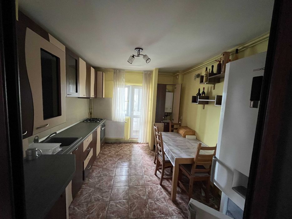 Inchiriez apartament 3cam. 76mp,decomandat cf.1, zona Mihai Bravu