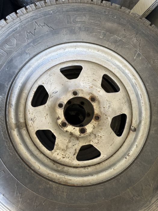 Диски с шинами 6/139.7