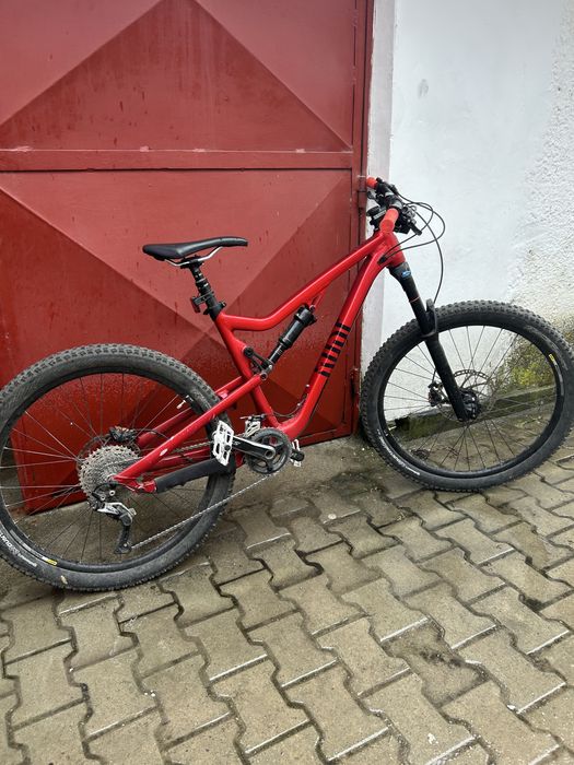 Bicicleta full suspension