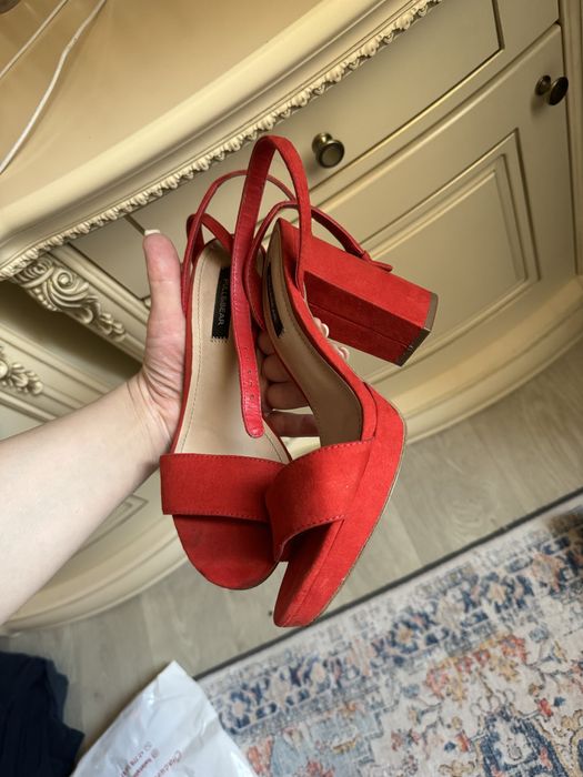 Босоножки pull&bear