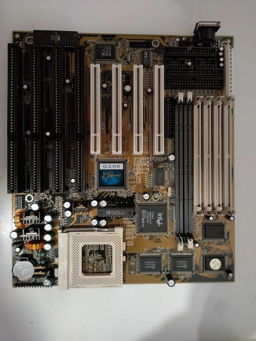 Placa de baza Soyo SY-5VD, socket 7, testata