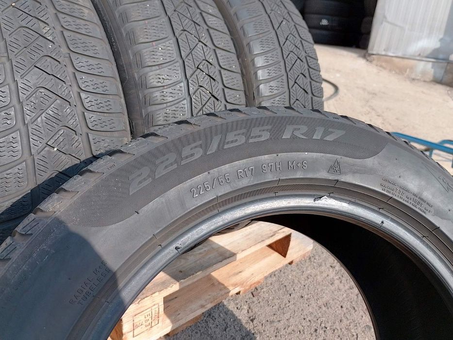 225/55/17 Пирели ДОТ 2015 и 2017 г