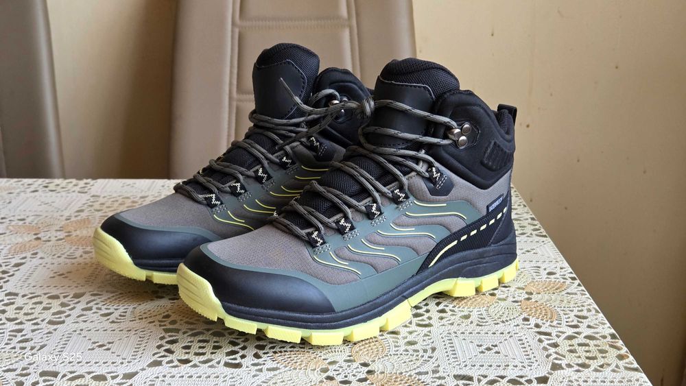 мъжки водоустойчиви боти Bonprix