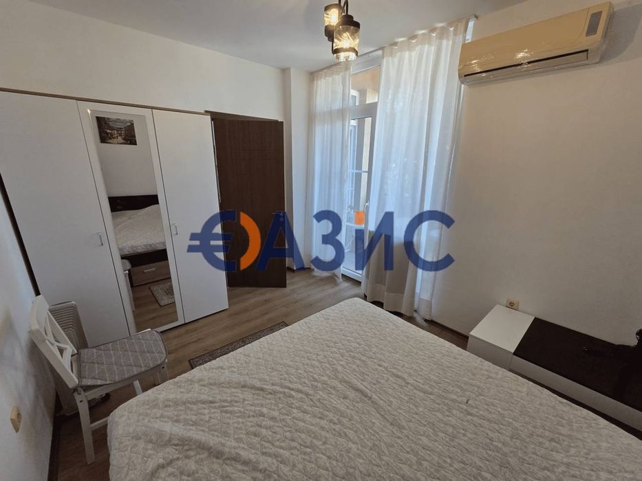 Продава се Двустаен апартамент в к.к. Слънчев бряг - 51 кв.м за 1177 €/кв.м - Снимка #4