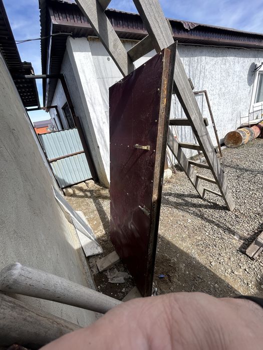 столб опора дверь газ плита