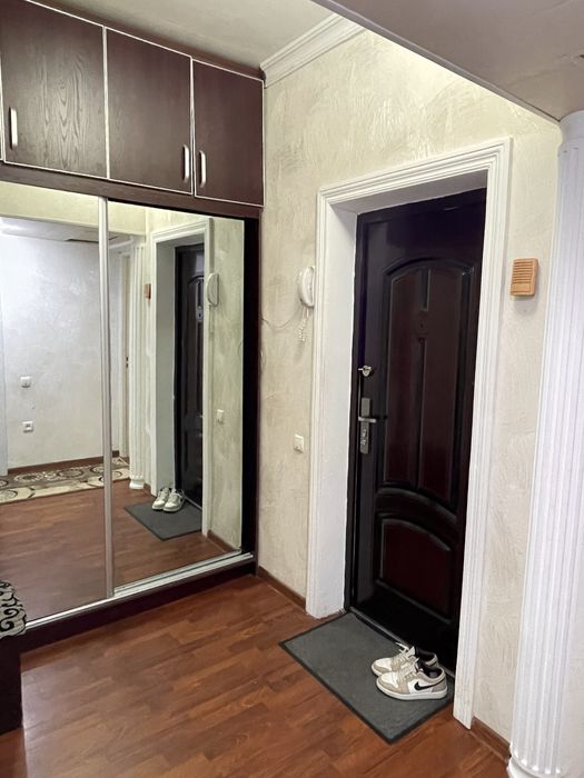 Сдаю свою квартиру в центре (Дархан)