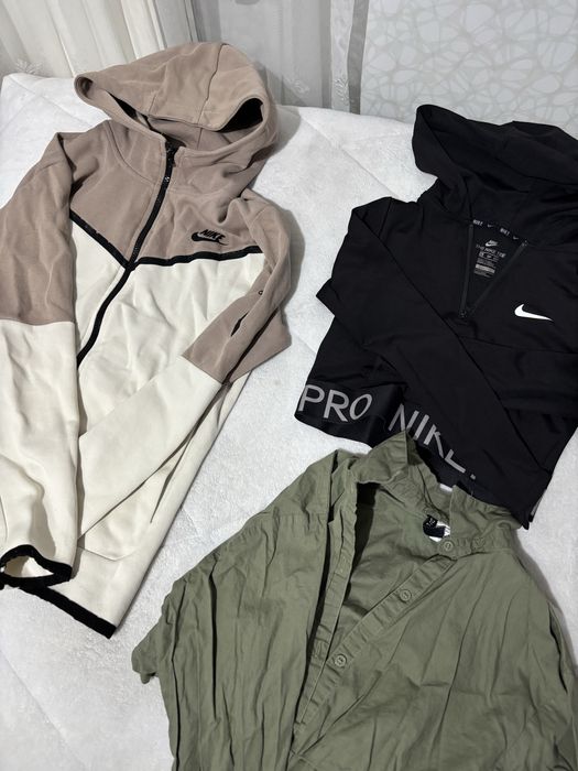 Лот от суитшърти/ пуловери, блузи