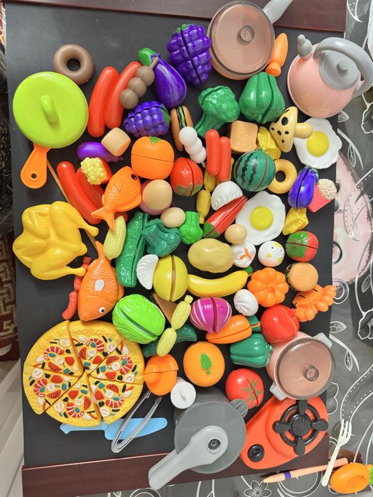 Набор фрукты в корзине