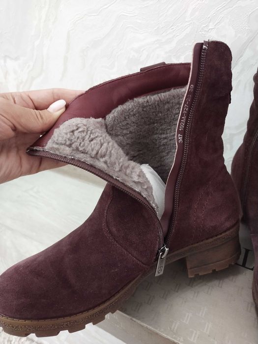 Продам зимние ботинки, натуралка