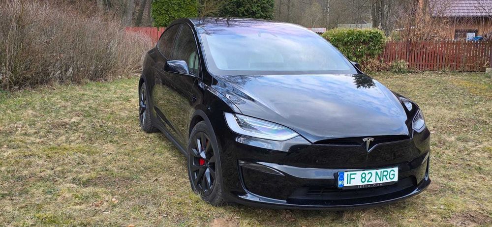 Tesla Model X Plaid