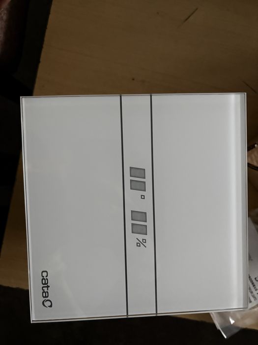 Продавам НОВ вентиратор за баня Cat aE-120 GTH