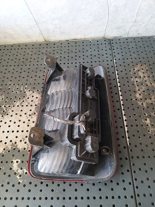 Stop tripla lampa stanga vw caddy 3 2k0945111a 2k0945257a 4vex13n005ab
