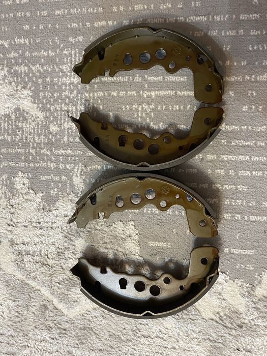 Продам колодки на барабанные тормоза