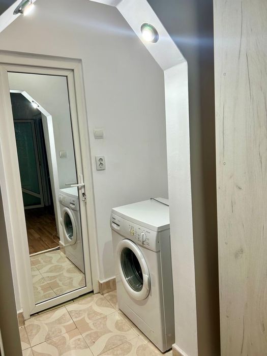 Inchiriez apartament 2 camere