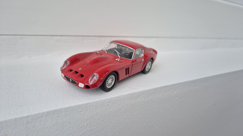 Macheta auto scara 1 43 Ferrari 250 GTO
