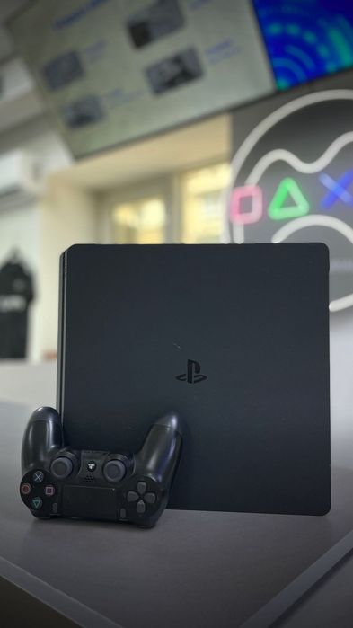 PlayStation 4 slim