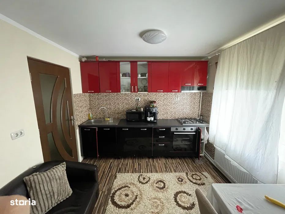 Apartament trei camere - 80 mp - zona Fosta Autogară