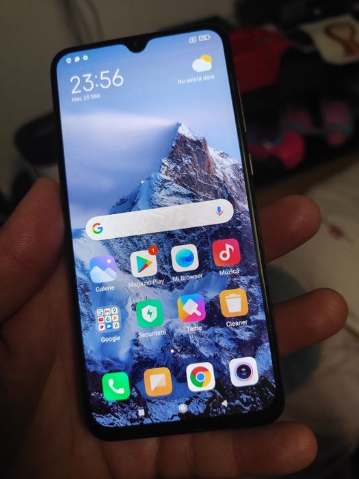 Vând sau Schimb Xiaomi Mi 9se Fisurat Ușor Și Samsung A16 5G