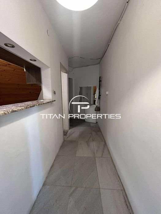 Дава се под наем Тристаен апартамент в Варна, Червен площад - 50 кв.м за 409 € - Снимка #10