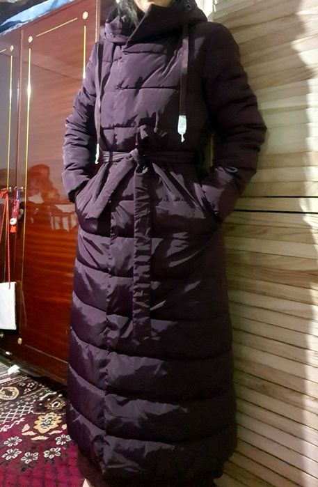 Geaca nouă lunga mov smarald Reserved-120 ron oferta