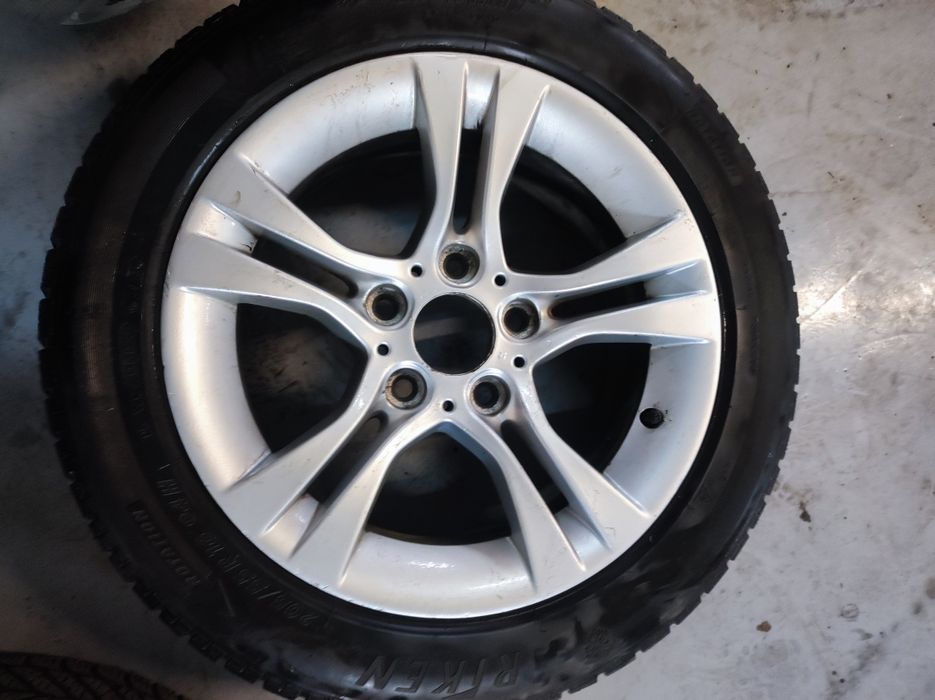 Set jante BMW OEM R16 cu anvelope de iarna