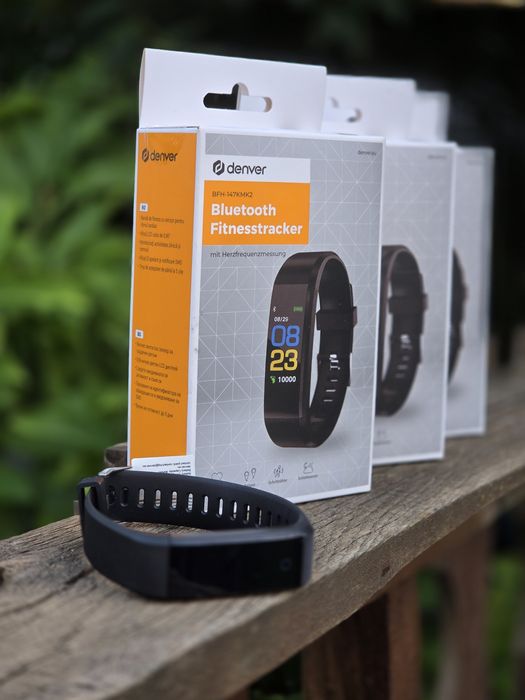 Смарт часовник Denver - лека и практична