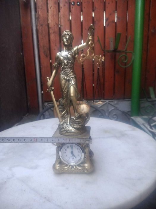 Statueta Zeița Justitie