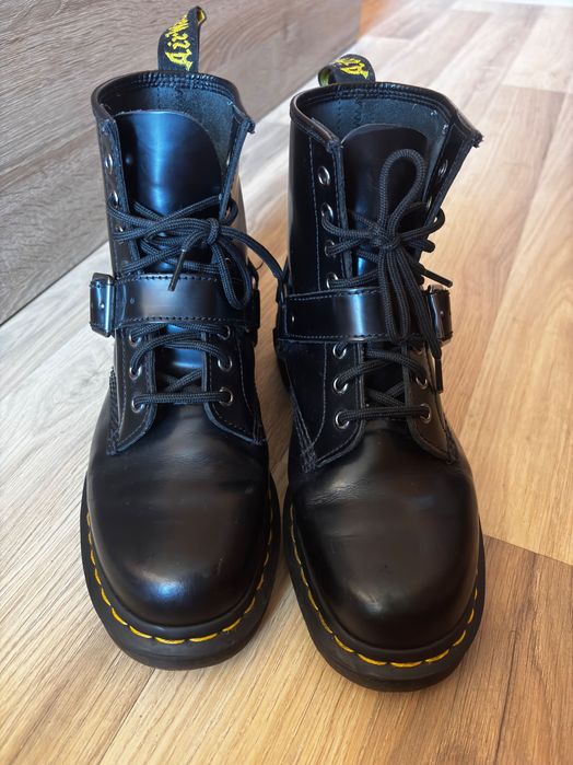 Кубинки Dr.Martens модел 1460 Smooth с катарами