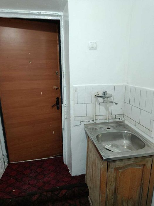 1 / 3  / 4 комнат. Кирпичный Дом 24 м2. С Балконом. Улица. Сайрам