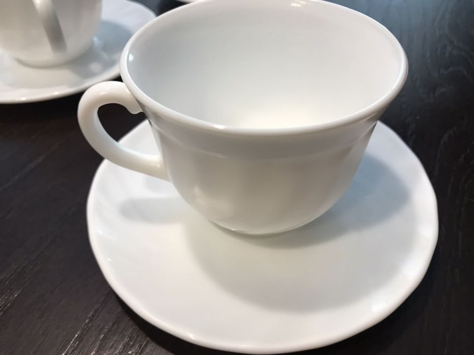 Чайный сервис, продам. Очень красивый.