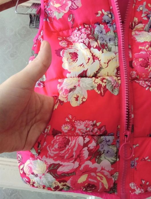 Безрукавка для девочек