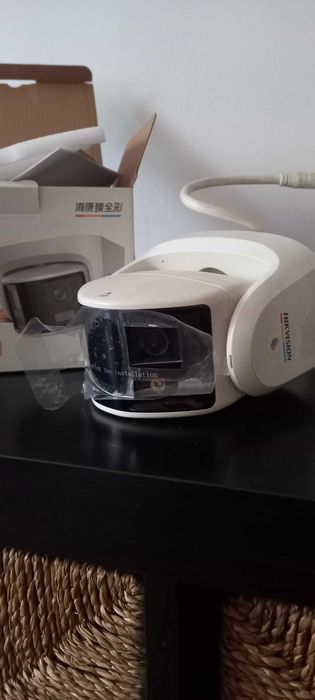 Camera IP Hikvision doua lentile ( Meniu in limba Chineza)