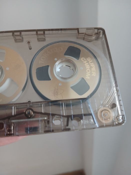 Aceasta este o casetă audio Tokaido Super Chrom, un obiect de colecție