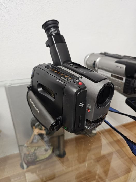 Camere video Hi8 Handycam SONY CCD-TRV81 NTSC -CCD-TRV3E Pal -CCD TR3200E