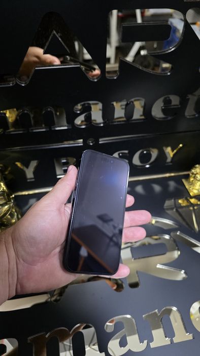 iPhone 15 Black 128GB Baterie:88% Fara erori de componente schimbate Pret fix!