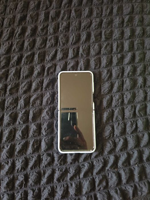 Samsung Z flip 4