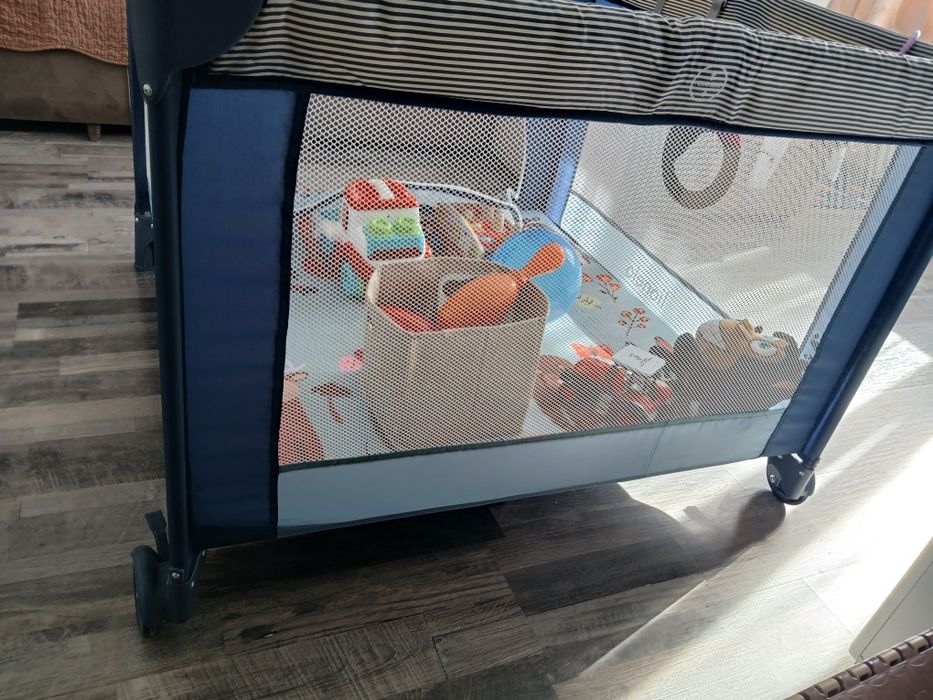 Țarc  de joacă Lionelo