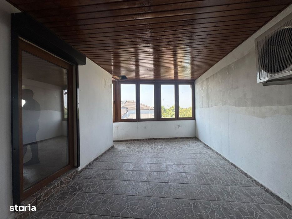 Vila Pipera | 6 Camere | 2 Locuri Parcare  | Curte  Superba |