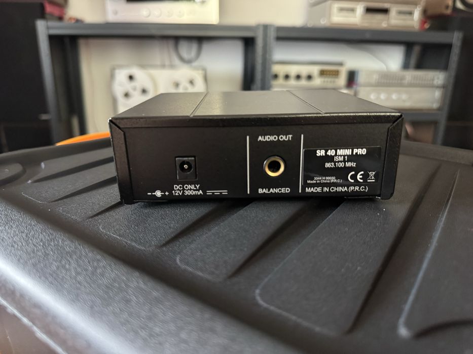 Vand receiver AKG