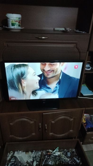 Продаю телевизор