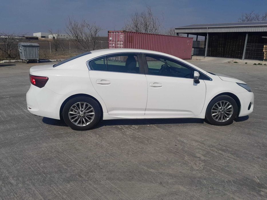 TOYOTA Avensis 2018 — imagine 2