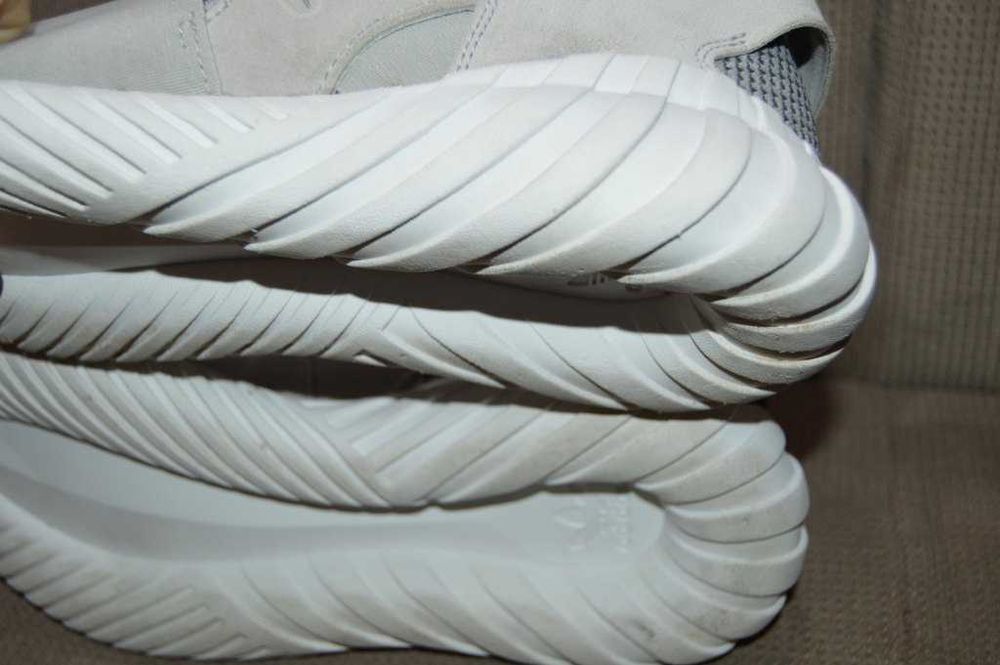 Adidas Tubular Doom Primeknit "Clear Granite" marime 44