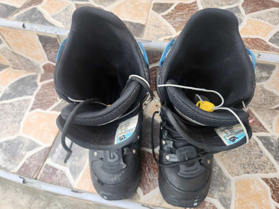 Booti snowboard Burton, mărimea 40 – 120 lei (negociabil)